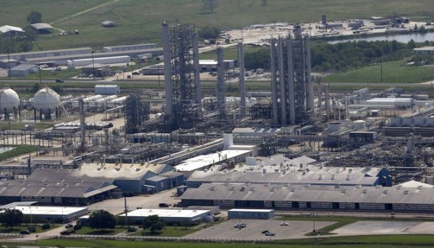 У Техасі на хімічному заводі сталася пожежа