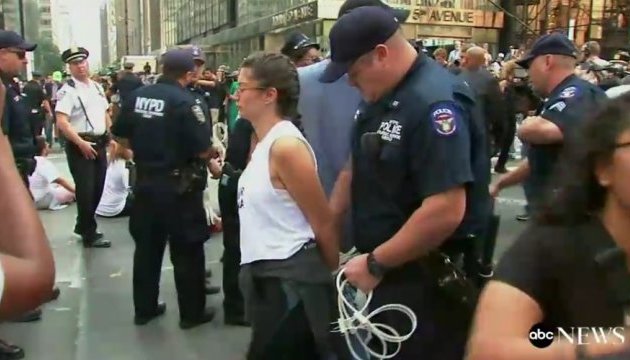 У Нью-Йорку заарештували учасників демонстрації проти скасування Трампом програми DACA
