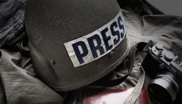 Guerre en Ukraine : au moins cinq journalistes tués après un mois de conflit