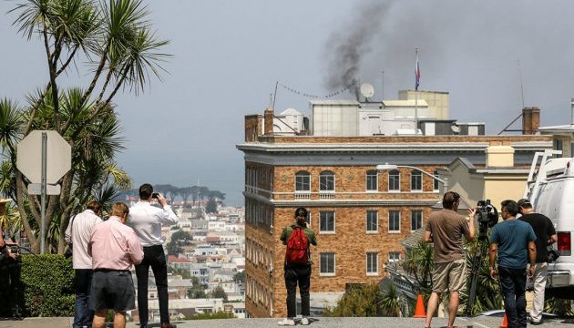 Росію можуть оштрафувати за стовп диму над будівлею консульства в Сан-Франциско