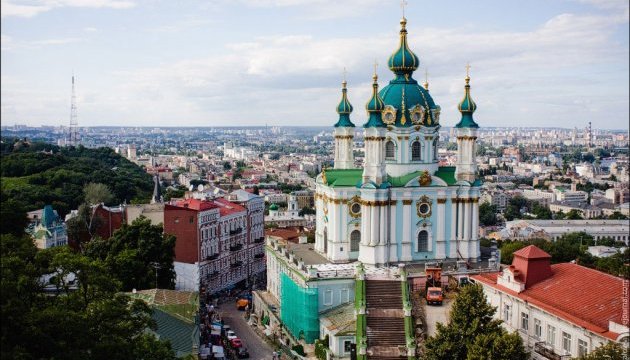 Sigue creciendo el número de turistas extranjeros de Kyiv 