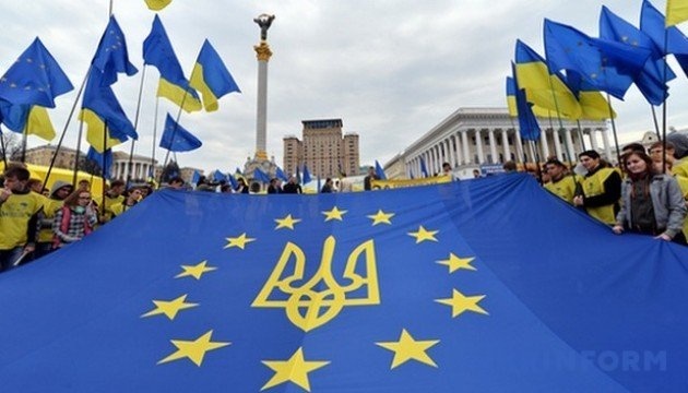 Almost half of Ukrainians support path towards EU membership