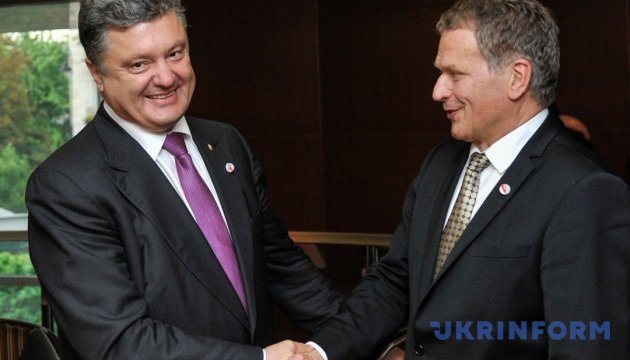 Порошенко та Нійністьо скоординували підходи щодо миротворців на Донбасі