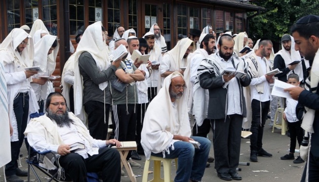 Regierungen der Ukraine und Israels gegen Pilgerfahrt von chassidischen Juden nach Uman