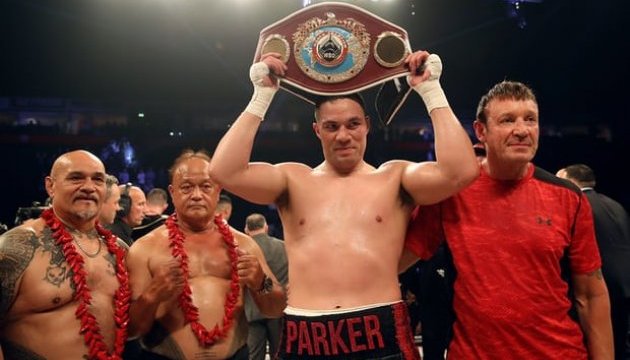 Бокс: Паркер переміг Ф'юрі і захистив чемпіонський титул