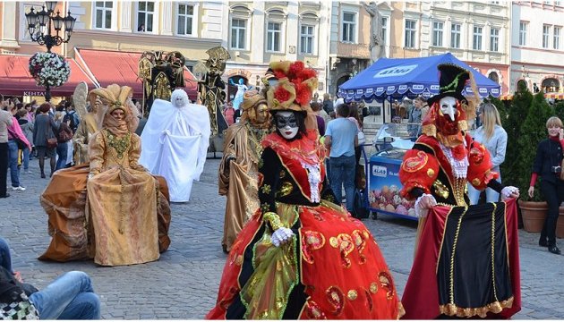 Un festival de théâtre de rue aura lieu à Lviv