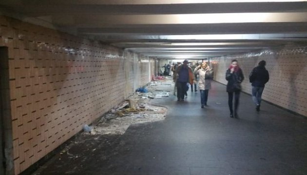 У Києві з метро приберуть ще 7 “незаконних” МАФів