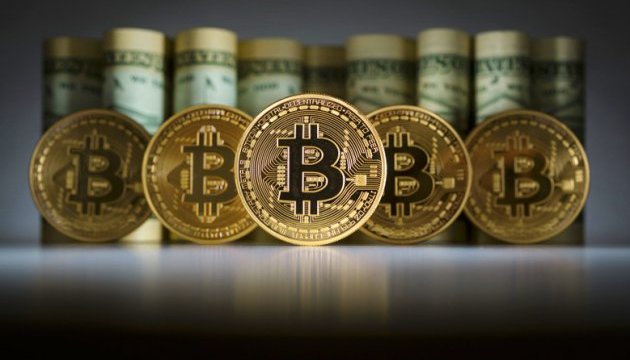 Куда можно вкладывать биткоины где взять денег для форекс