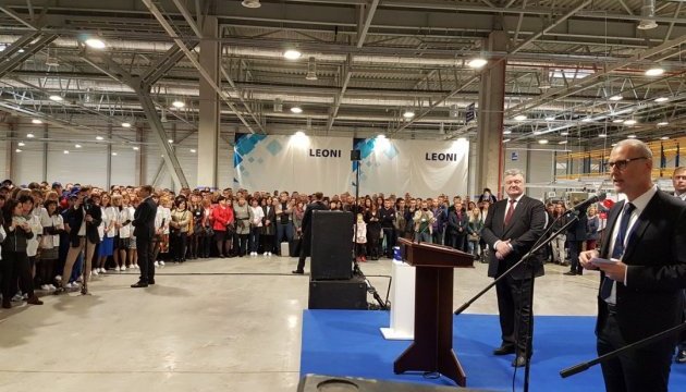 Präsident Poroschenko eröffnet Leoni-Werk in Kolomyja