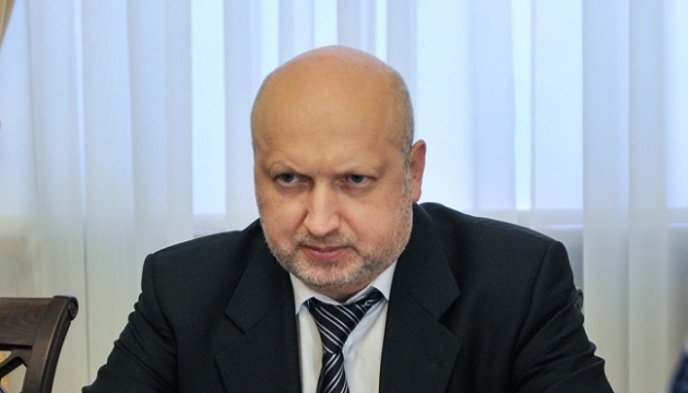 Turchynov discusses with Lithuanian parliamentarians cooperation in defense sector and sanctions against Russia