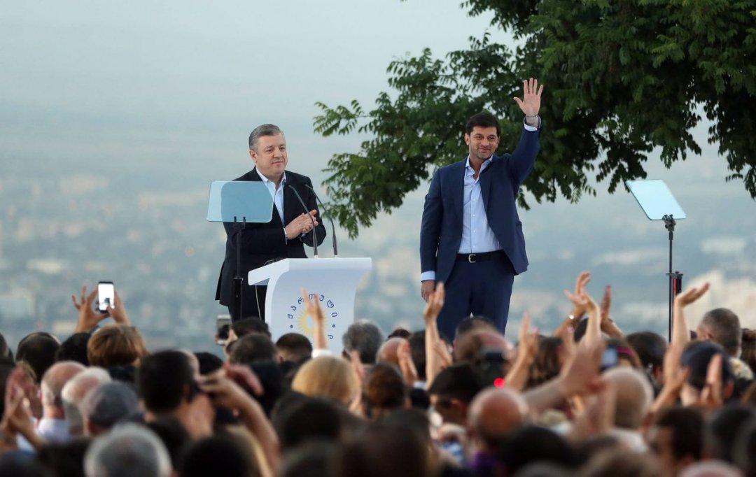 На фото: Грузинський прем'єр Ґіорґі Квірікашвілі та мер Тбілісі Каха Каладзе