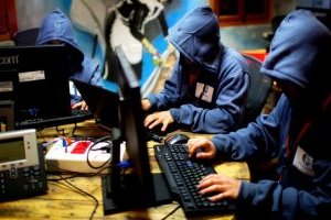 Для міноборони рф розробляють програми управління «фабрикою тролів» та кібератаками
