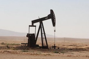 Нафта дешевшає на тлі підвищених ризиків у фінансовому секторі