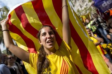 У Барселоні, де проводив засідання іспанський уряд, затримали 12 осіб