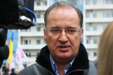 Пораненого заступника голови Одеської облради знову прооперували