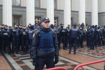 У МВС стверджують, що ситуація в центрі Києва під контролем