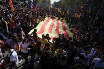 У Барселоні тисячі студентів вимагають незалежності для Каталонії