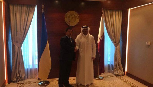 Ukrainian foreign minister meets with Qatari colleague