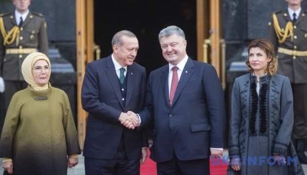 Ердоган прибув на переговори з Порошенком