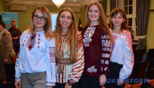 Студенти в Німеччині мають все більше можливостей вивчати українську мову