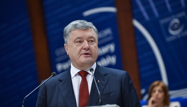 Poroshenko interviene ante la APCE (Vídeo)