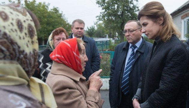 Дружина Президента передала допомогу постраждалим у Калинівці  ��