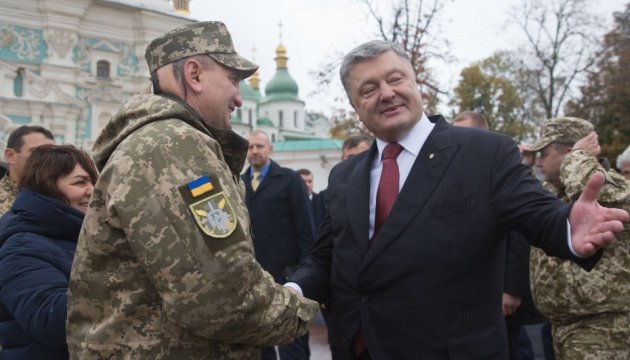 Poroschenko: Armee wird neue Waffen bekommen