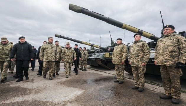 До кінця року війська отримають більше тисячі одиниць зброї та техніки