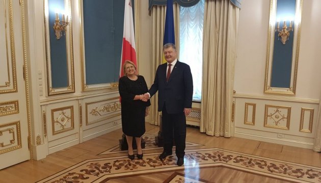 Порошенко з лідером Мальти обговорили санкції ЄС проти Росії