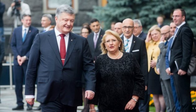 Poroshenko: Malta para el negocio ucraniano es la puerta de acceso al mercado de África del Norte  