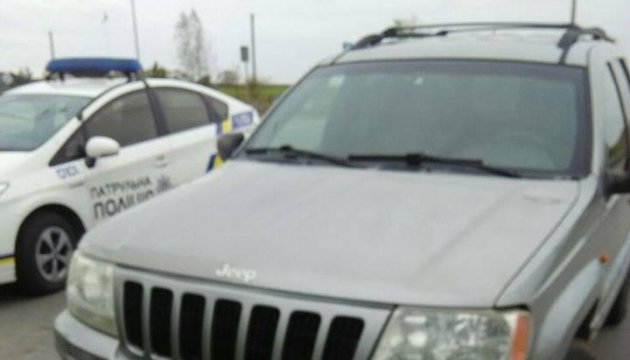 À Rivne, la police a arrêté un 4X4 avec un enfant de 9 ans au volant 