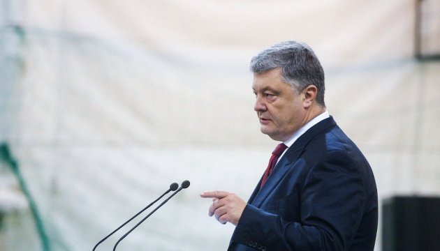 Poroschenko kündigt Volksabstimmungen über Beitritt zur EU und Nato an