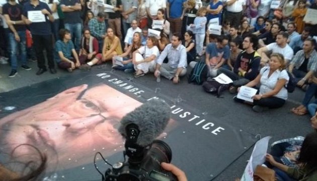 Тисячі мальтійців вийшли на вулиці - вимагали розслідувати вбивство журналістки