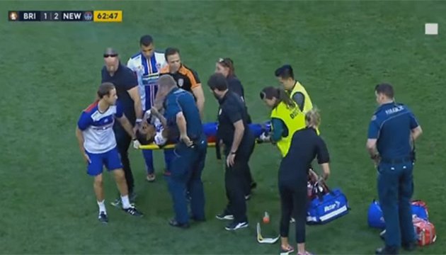 Венесуельський футболіст отримав жахливу травму, але арбітр не зупинив матч