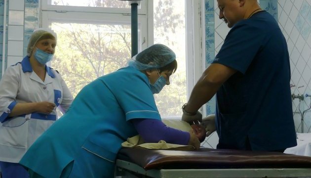 Миколаївські лікарі провели унікальну операцію немовляті з мозковою грижею
