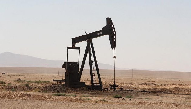 Нафта дешевшає на тлі підвищених ризиків у фінансовому секторі