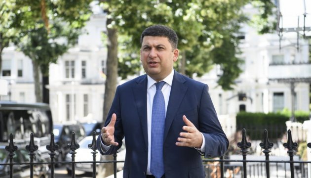 Groysman: Armas letales son necesarias para la contención de Rusia