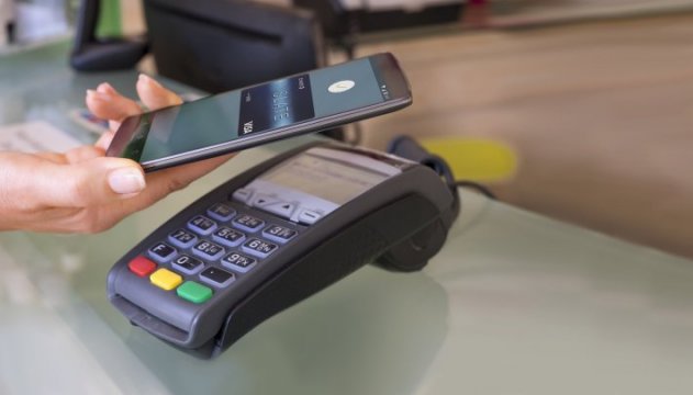 Ucrania se convierte en el decimoquinto país en el mundo, donde funciona el sistema de pago sin contacto AndroidPay
