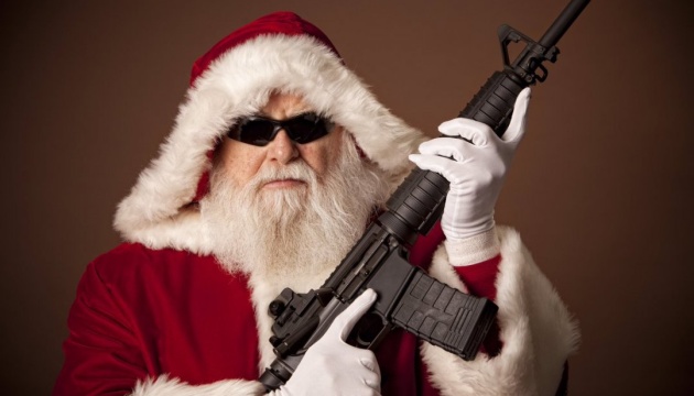 Різдвяне пограбування у США: пенсіонер відчув себе Санта-Клаусом