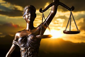 Суперзакрытость антикоррупционной и судебной систем: Есть выход