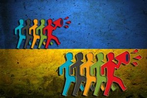 Зрады нету. Победа еще очень далеко. И рисков - предостаточно