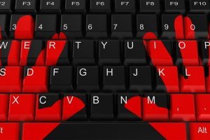 Российская фабрика фейков клепает, украинские же политики это употребляют