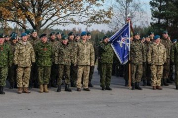 Ukrainian soldiers take part in Maple Arch 2017 exercises in Poland