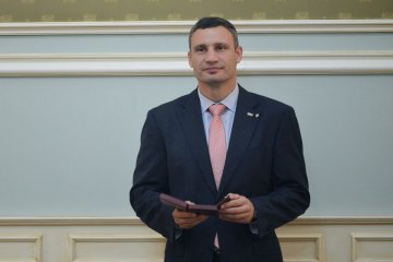 Mayor Klitschko: Kyiv government to continue road repairs in 2018