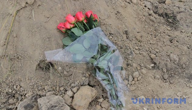 Завтра набирає чинності закон про відповідальність за наругу над могилами захисників України Завтра набирає чинності закон про відповідальність за наругу над могилами захисників України