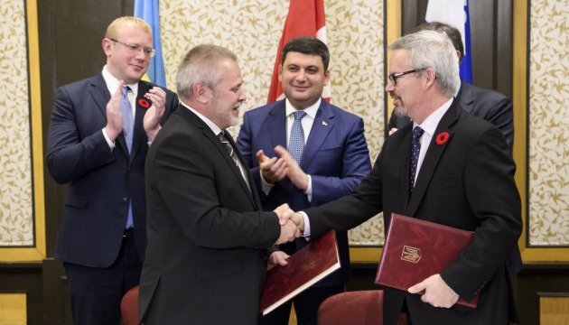Космічні агентства України та Канади підписали Меморандум