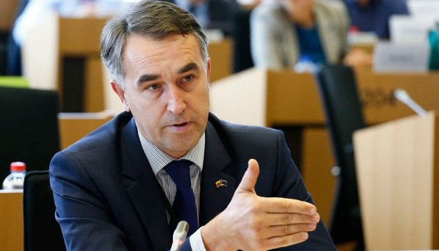 Мадяру слід підтримати ЄС у питанні санкцій проти РФ - євродепутат