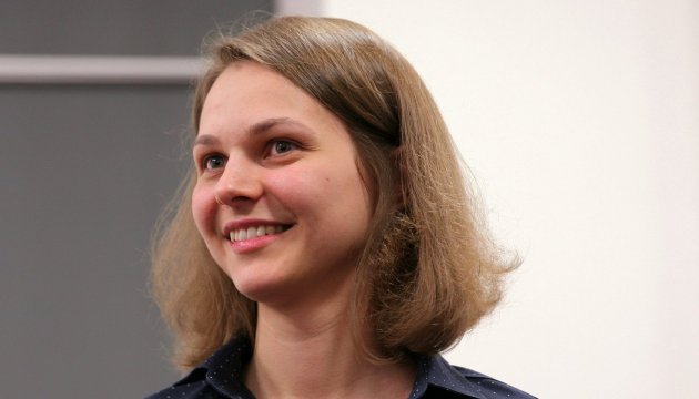 Anna Mouzytchouk sur la troisième marche du podium des meilleures joueuses d'échecs du monde