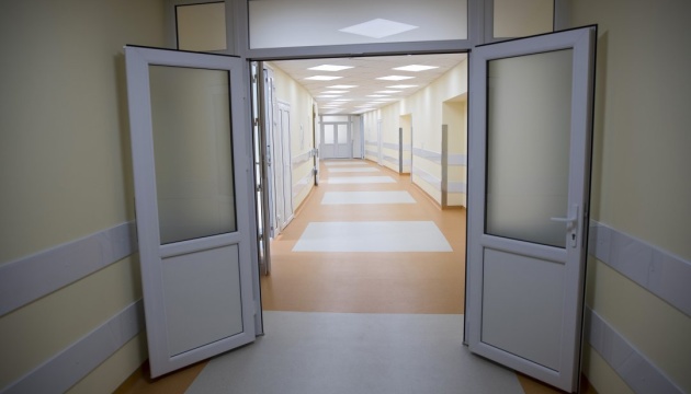 Миколаївську дитячу інфекційну лікарню терміново закривають через аварійність