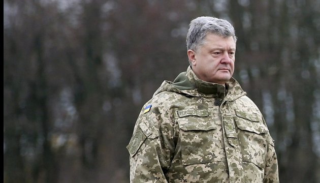 Petro Porochenko : la guerre dans le Donbass a emporté la vie de plus de 2 700 militaires ukrainiens